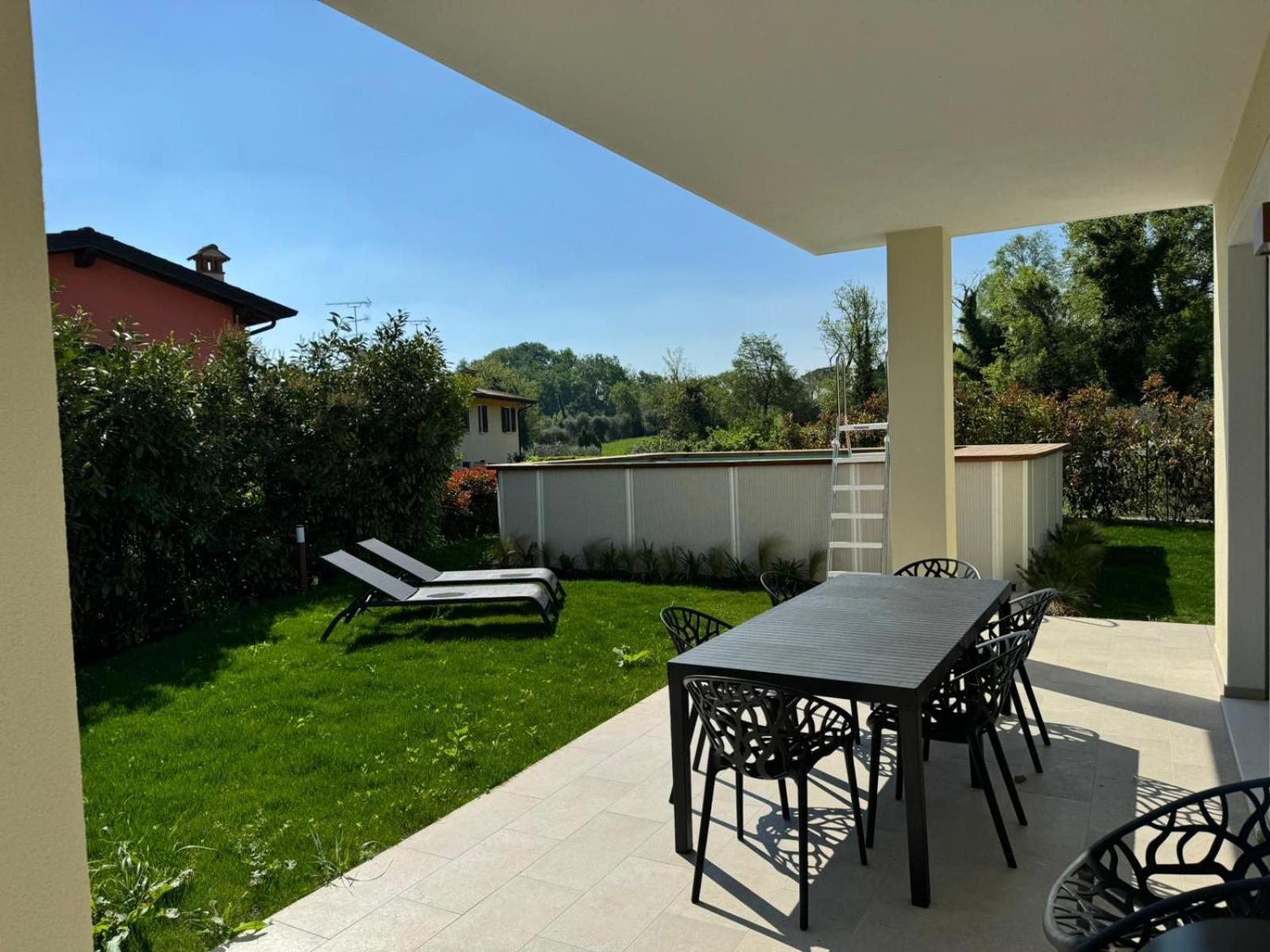 Luxury Villas Gardenia With Private Pool Паденге сул Гарда Екстериор снимка