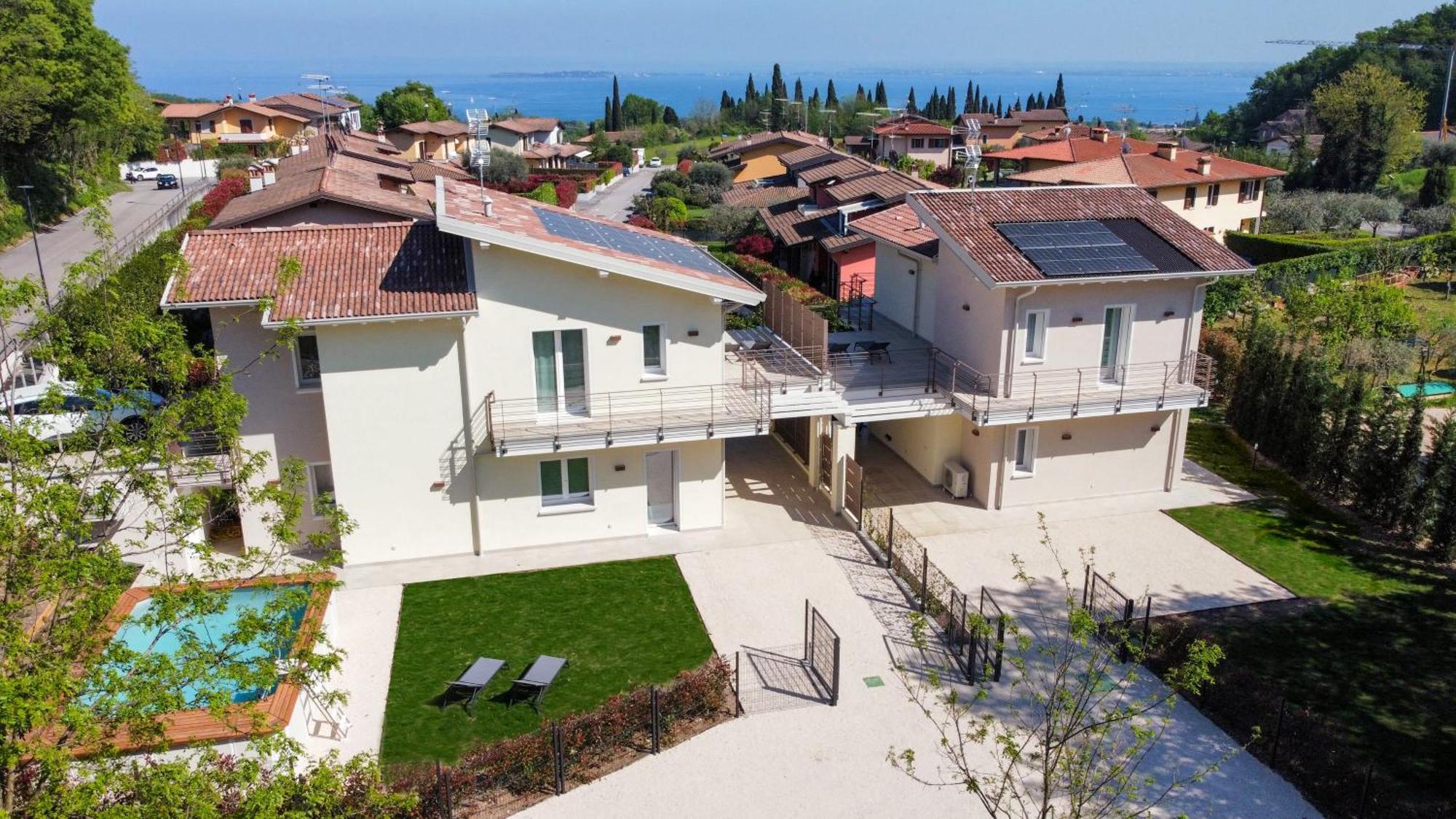 Luxury Villas Gardenia With Private Pool Паденге сул Гарда Екстериор снимка