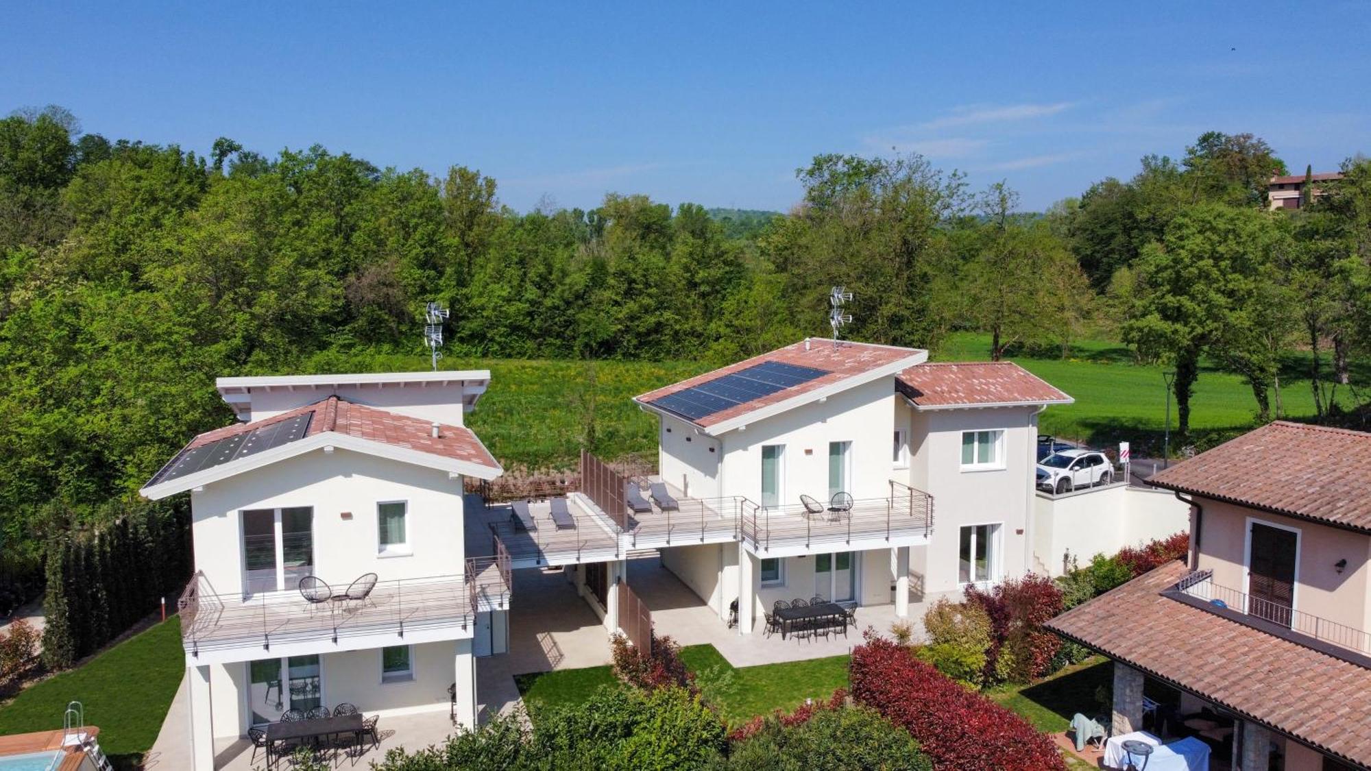 Luxury Villas Gardenia With Private Pool Паденге сул Гарда Екстериор снимка